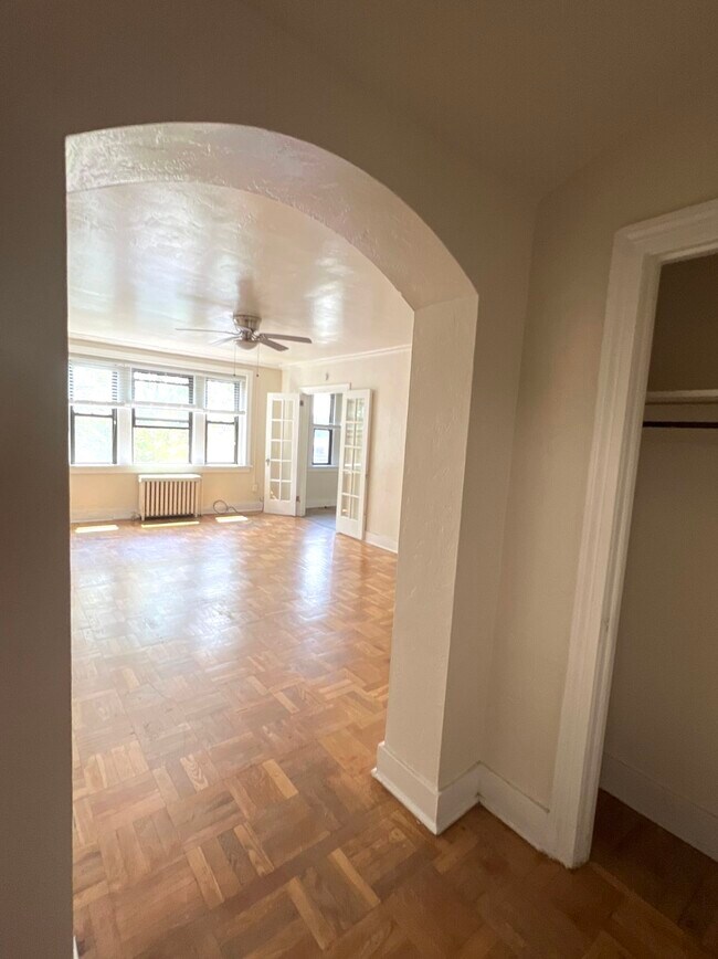 Building Photo - Phillips Ave Apartments