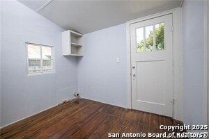 Building Photo - 271 Willow Ave