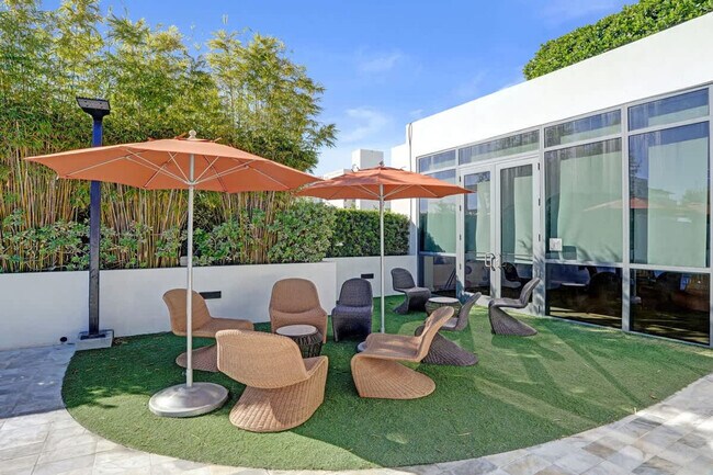 Building Photo - 1220 17th St