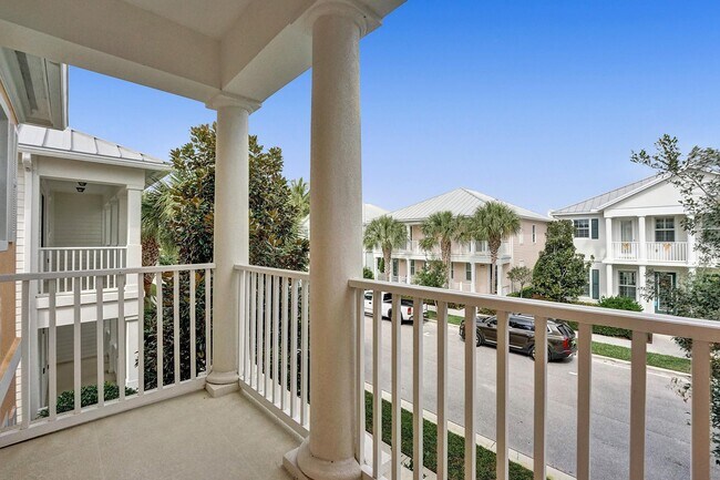 Building Photo - 1172 Islamorada Dr