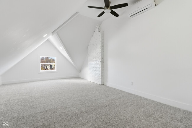 Building Photo - 29 N State Ave