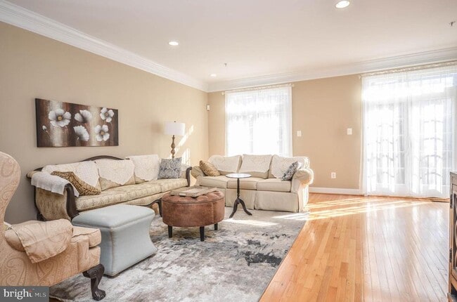 Building Photo - 307 Ridgemont Ave