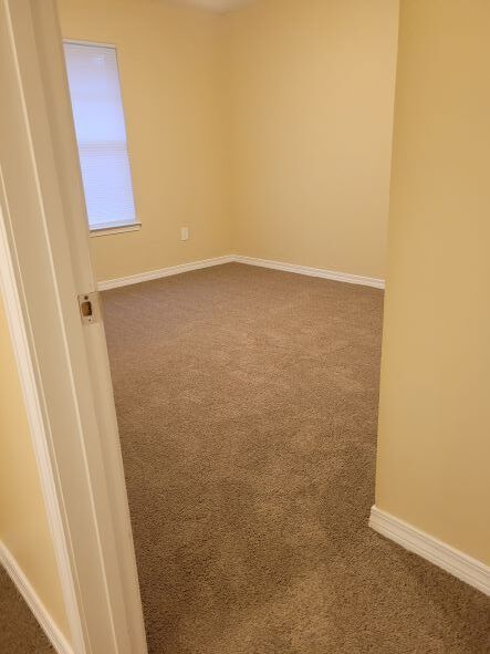 Building Photo - 13200 Birch Ct