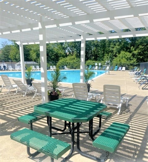 Building Photo - Chapel Manor Apartments