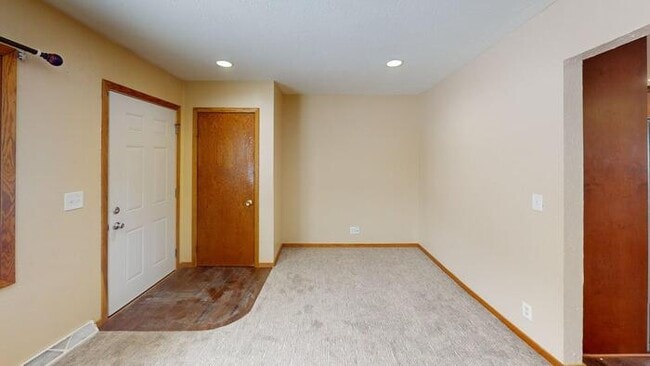 Building Photo - 1103 E Indiana Ave