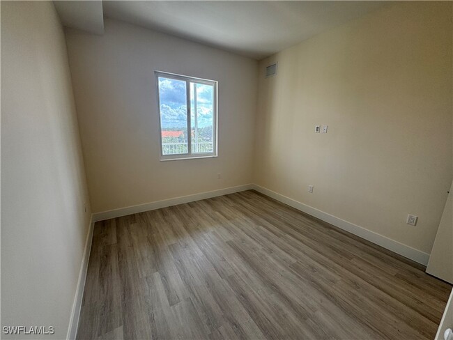 Building Photo - 26110 Rosewood Pointe Dr