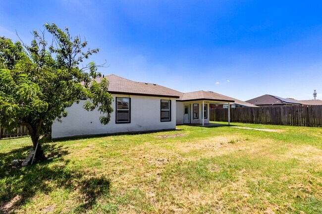 Building Photo - 4501 Jake Spoon Dr
