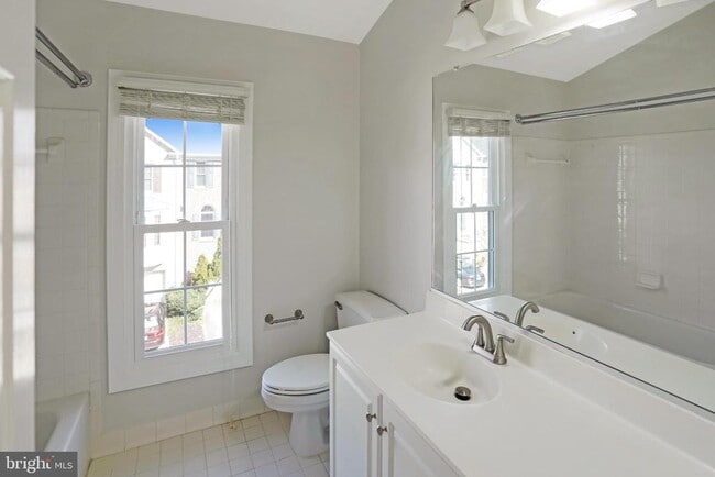 Building Photo - 2248 Journet Dr