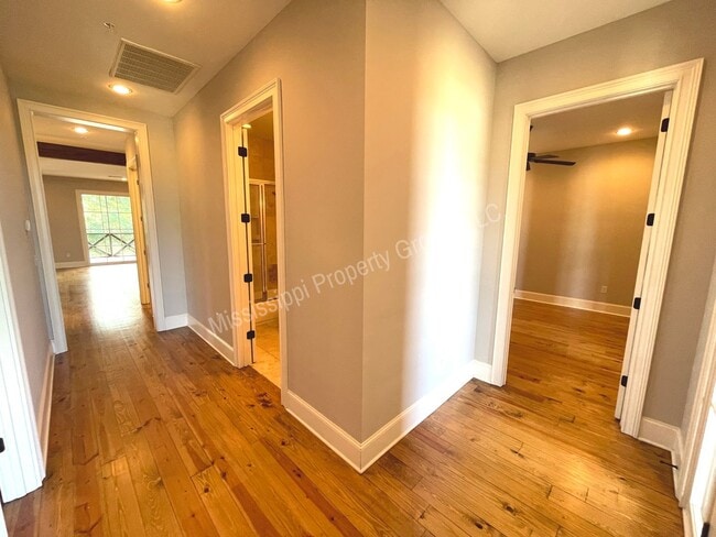 Building Photo - 3BR/3BA For Rent