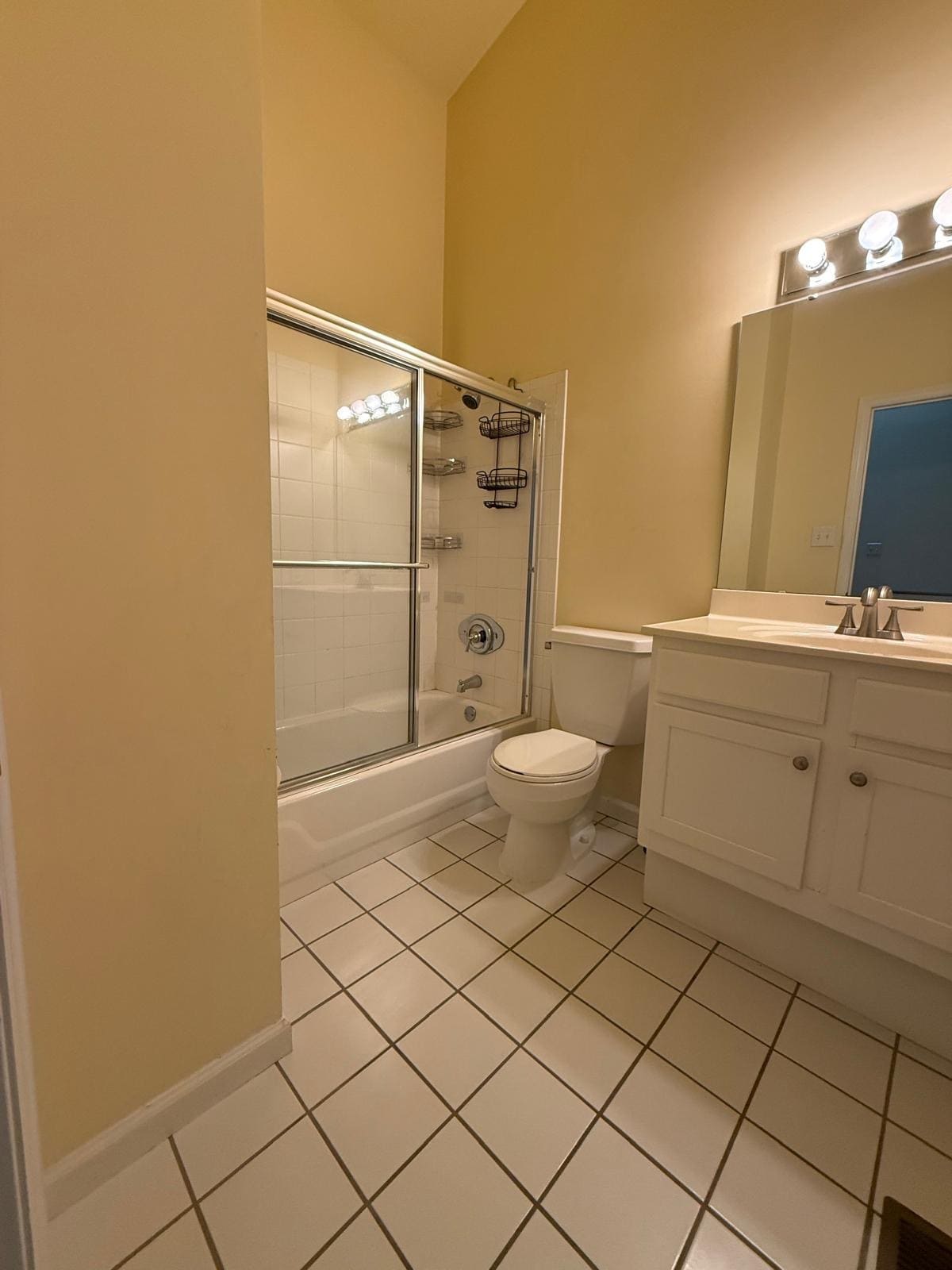 Building Photo - 5785 Kingsbury Pl