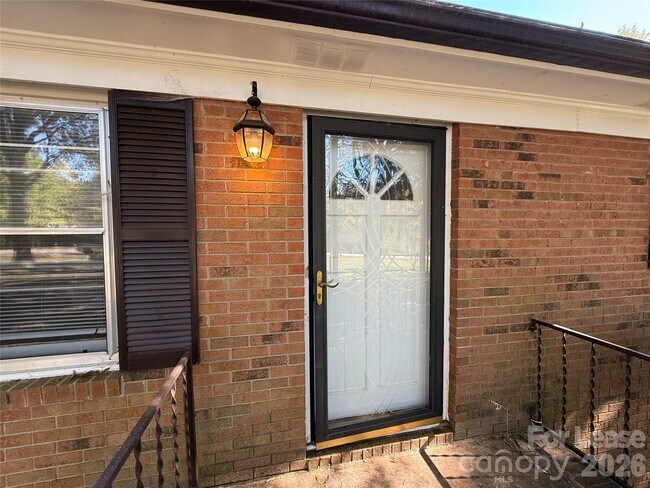 Building Photo - 201 Allison Dr