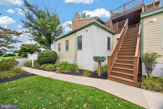 Building Photo - 397 W Ridge Pike