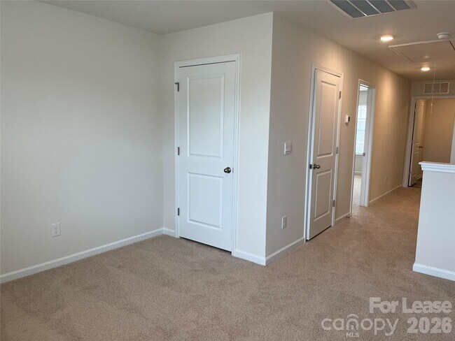 Building Photo - 119 Old Home Rd