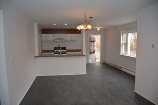 Building Photo - 106 Kersey Dr
