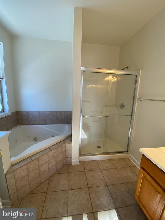 Building Photo - 21 Birch Dr