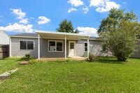 Building Photo - 261 Sunset Dr S