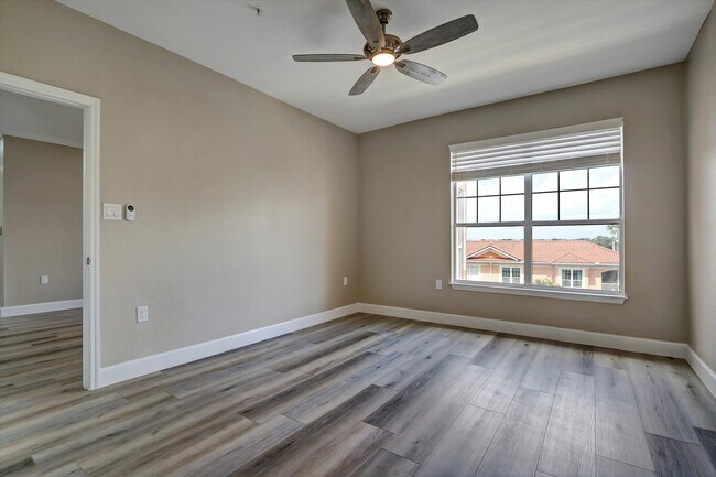 Building Photo - 5000 Culbreath Key Way