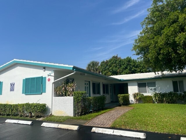 Primary Photo - 18 Ave. Villas LLC