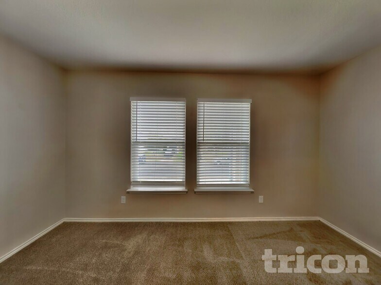 Building Photo - 9806 Burr Press Ln