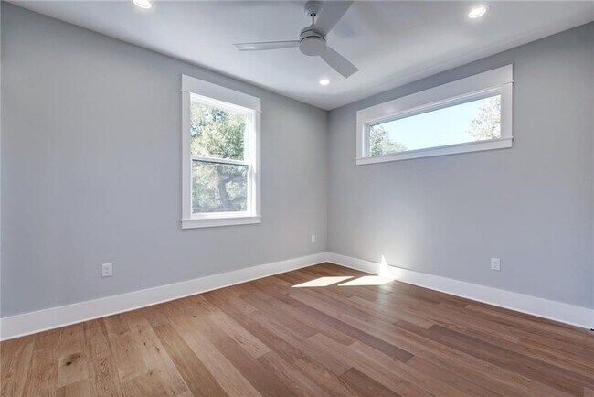 Building Photo - 1417 Fairwood Rd