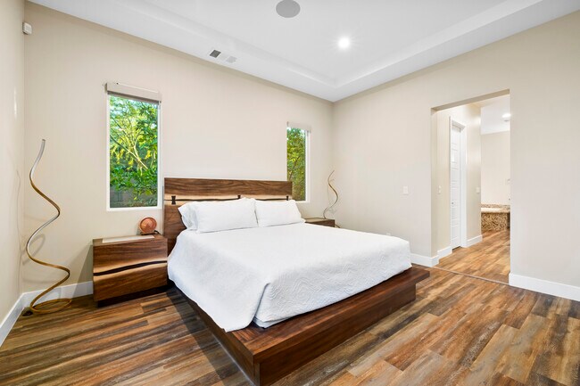 Building Photo - 8396 Sweetwater Creek Way