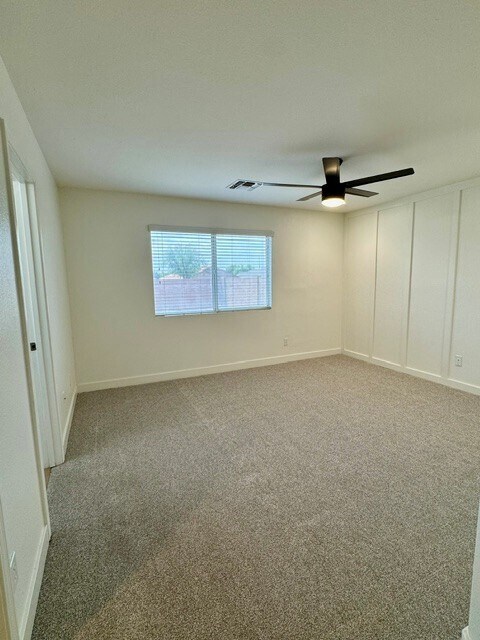 Building Photo - 446 S 86th Pl