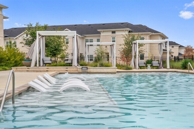 Building Photo - 1101 Halsey Dr