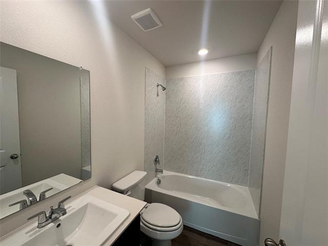 Building Photo - 1413 Brook Ln