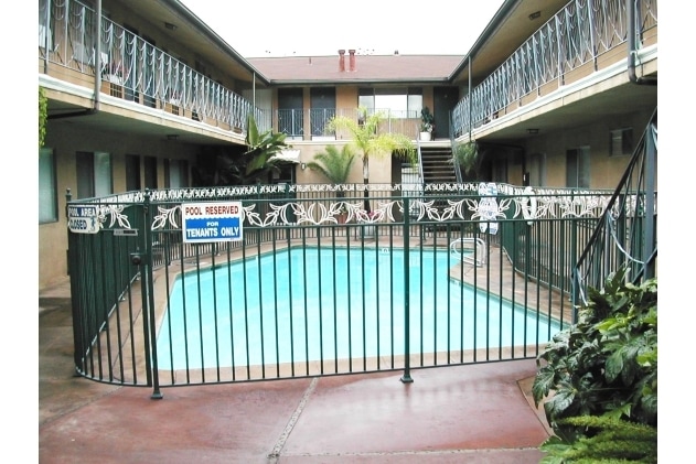 Pool - 1528 Prospect Ave