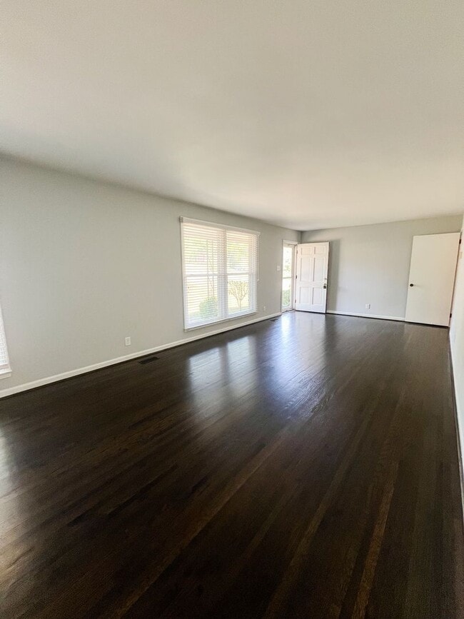 Building Photo - 2108 Barkley Dr