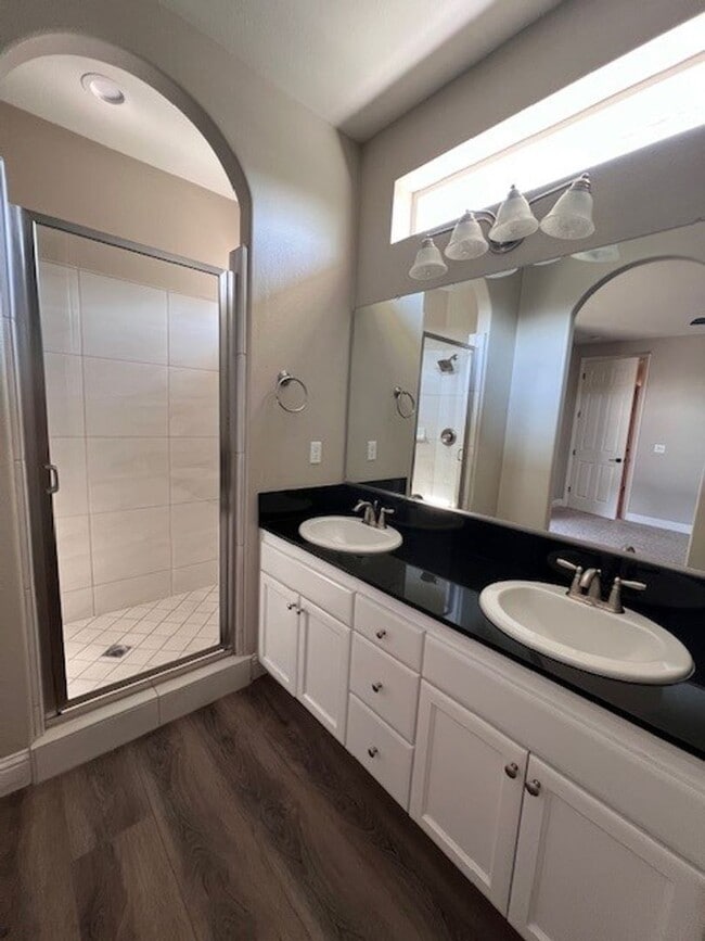 Building Photo - Coming Soon!