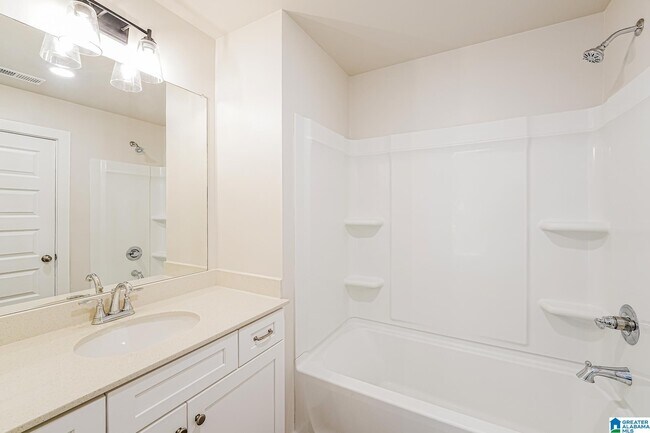 Building Photo - 1405 Brookhaven Dr