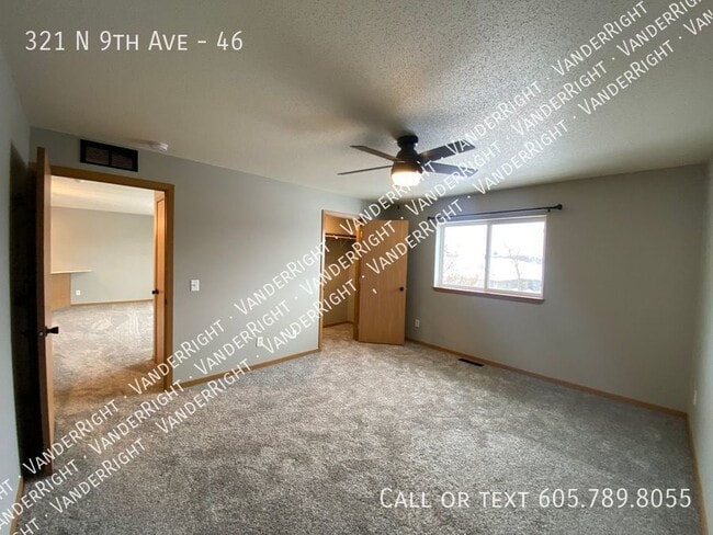 Building Photo - 321 9th Ave