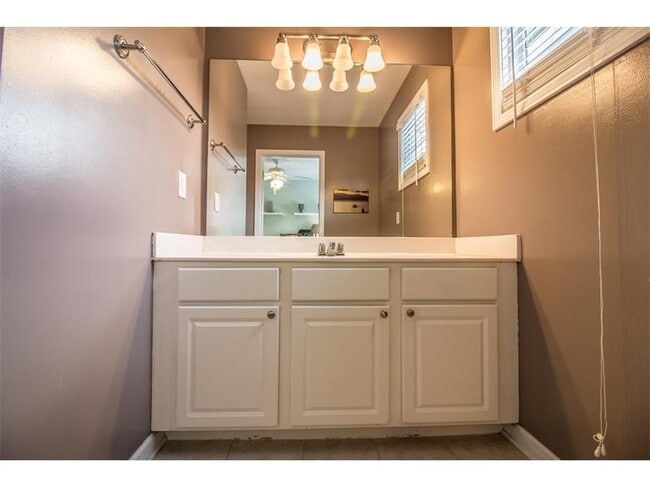 Building Photo - 1516 Howell Mill Rd NW