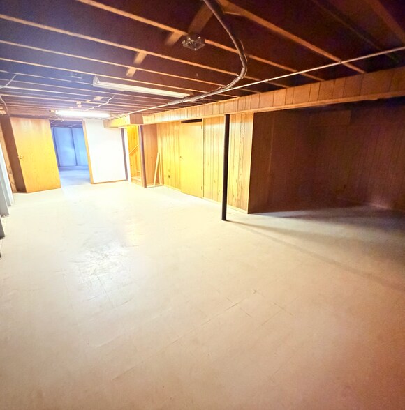 Building Photo - 4114 S 104th St