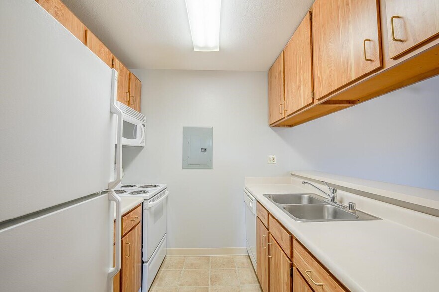 Building Photo - 5331 Brody Dr