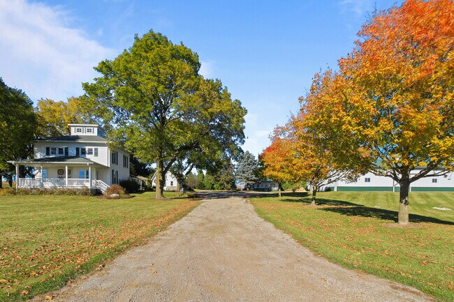 Building Photo - W5838 County Rd A