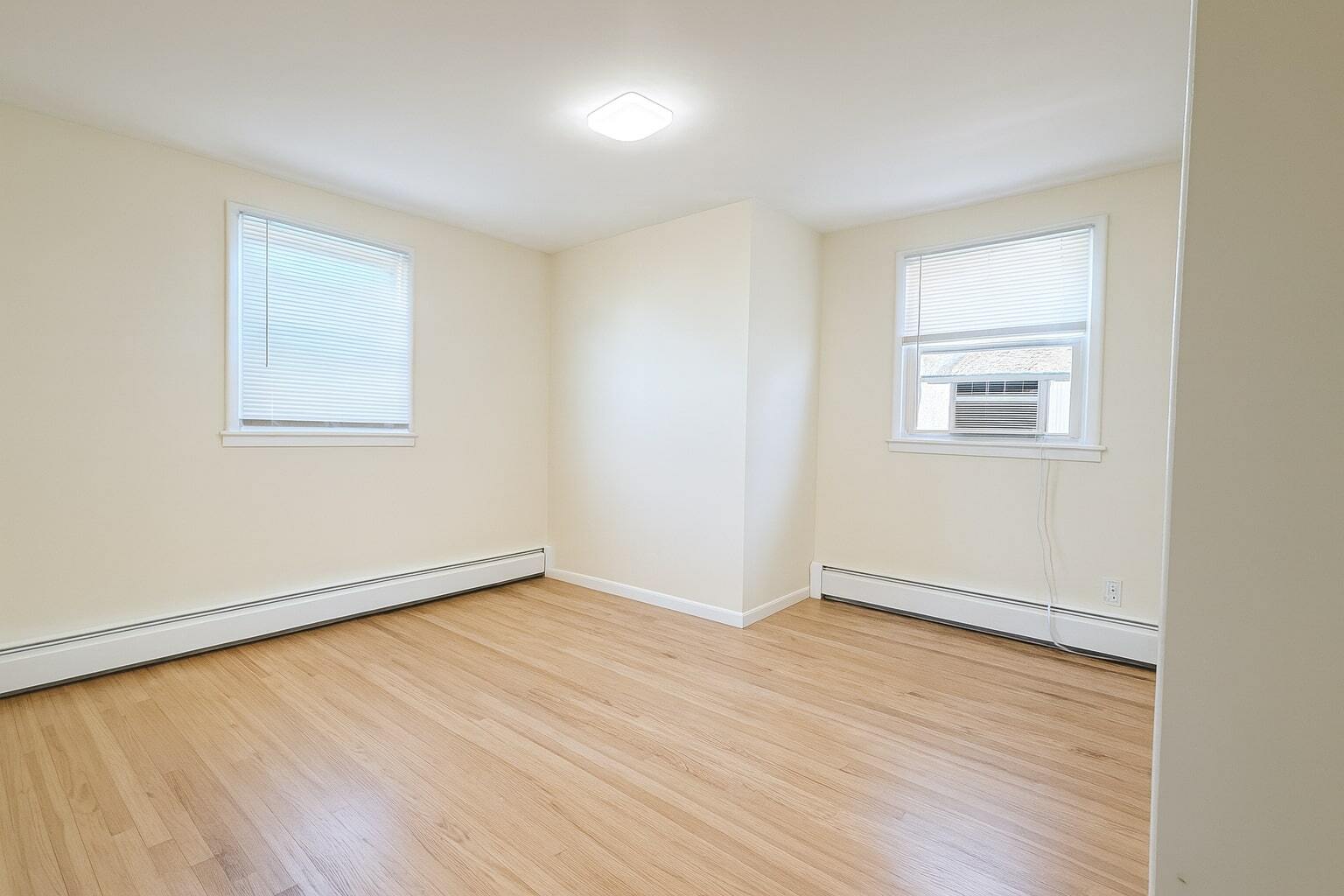 BEDROOM #1 - 11 Pilgrim Ct