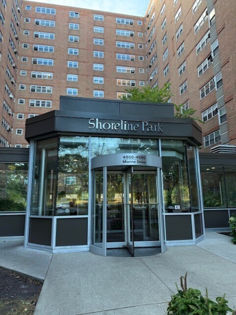 Building Photo - 4950 N Marine Dr