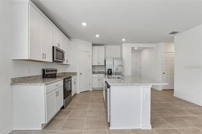 Building Photo - 3872 Giorgio Dr
