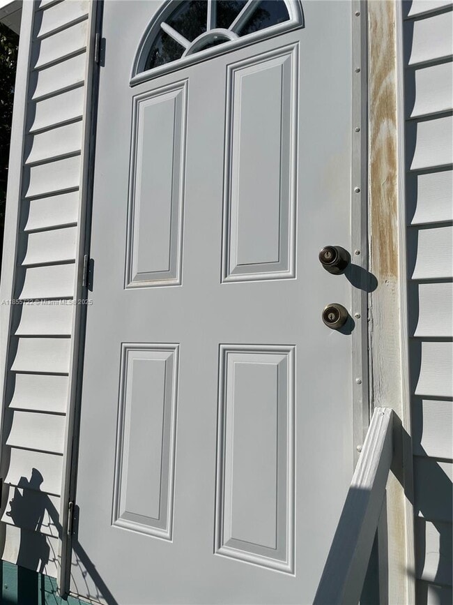 Building Photo - 362 Oleander Dr
