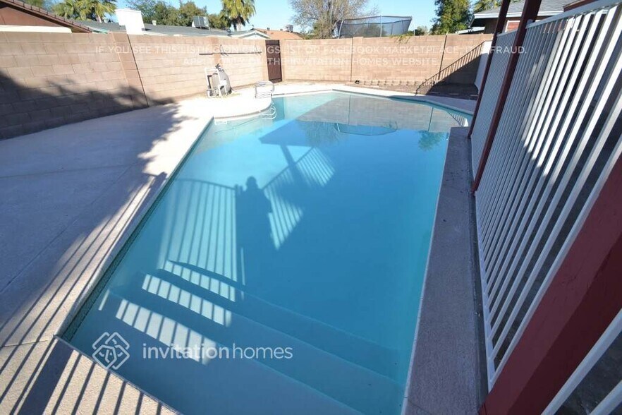 Building Photo - 4220 W Mission Ln