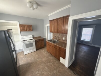 Building Photo - 1234 Gillett St