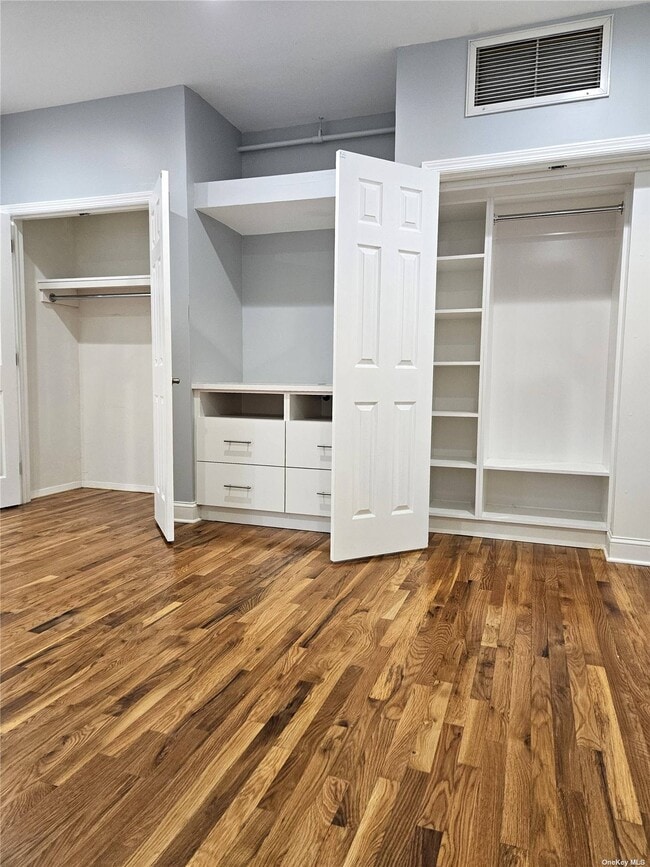 Building Photo - 93 Hempstead Ave