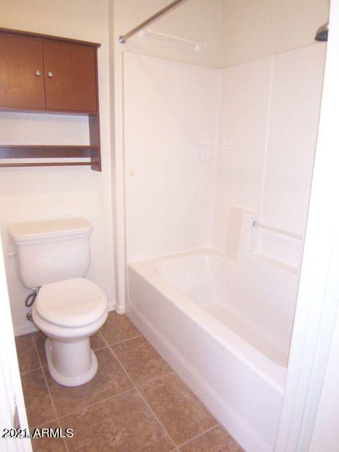 Building Photo - 1800 W Elliot Rd