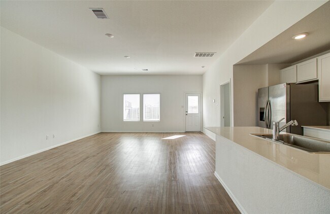 Building Photo - 4226 Iris Jade Dr