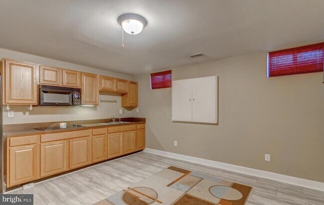 Building Photo - 109 Quail Ct