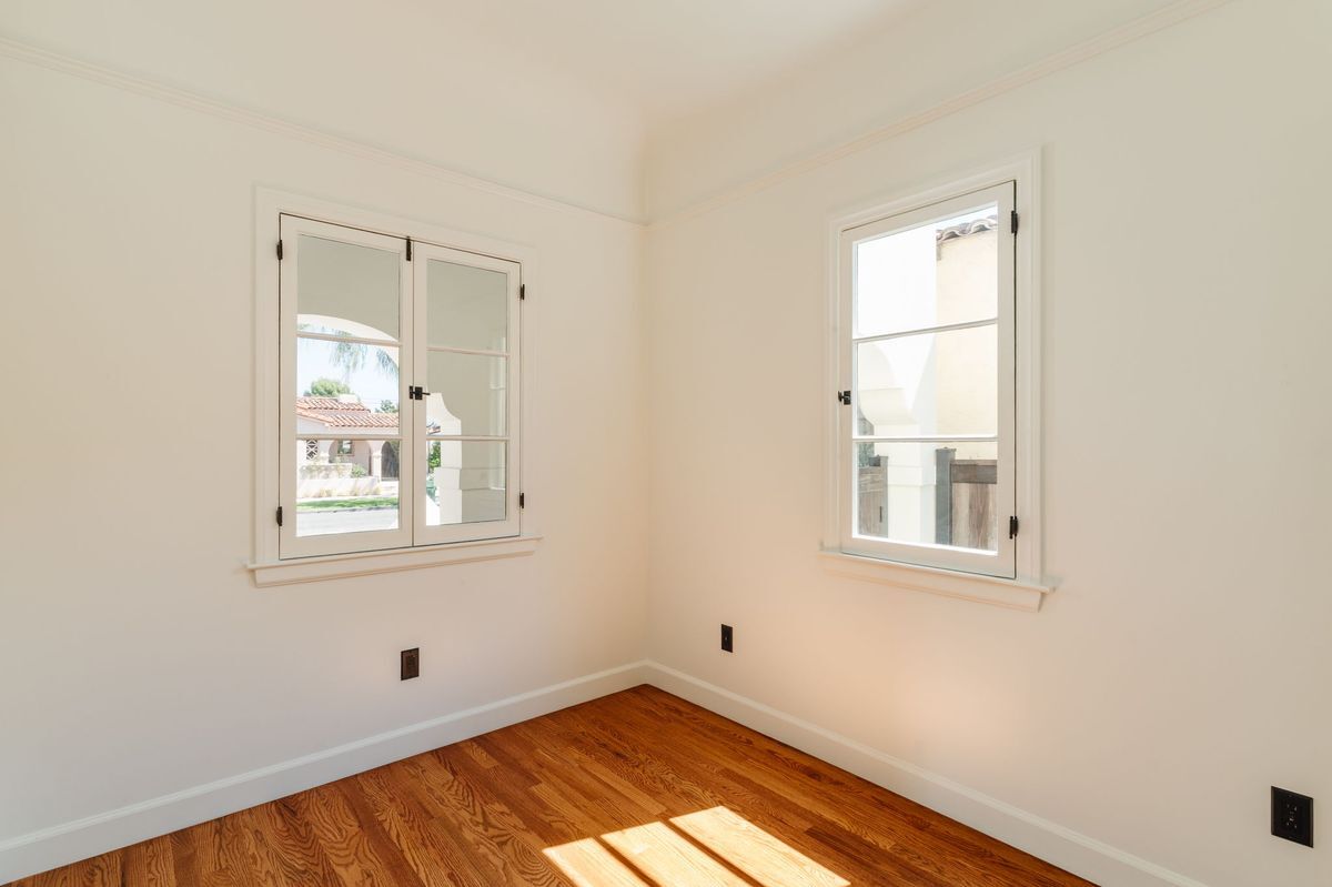 Building Photo - 1739 S Ogden Dr