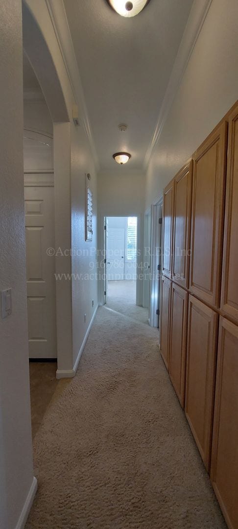 Building Photo - Rocklin  Highland Park  3 bedroom 2 bathroom, Great Room Floor Plan with Tile Flooring,  Fenced Yard