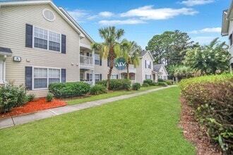 Building Photo - Spacious 3-Bedroom Villa in Woodbridge – T...
